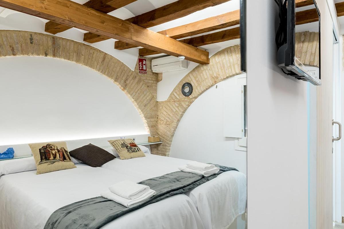 977 Hotel 3*